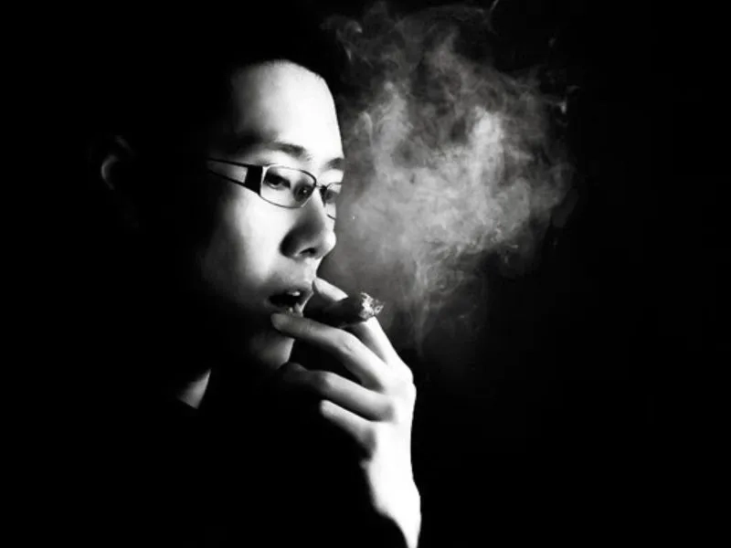 Đầy cảm xúc với hình nền buồn cô đơn