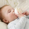 Tác hại của sữa công thức với trẻ sơ sinh và những điều cần lưu ý