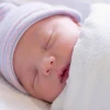 Tác hại của việc quấn trẻ sơ sinh: Những điều cha mẹ cần biết