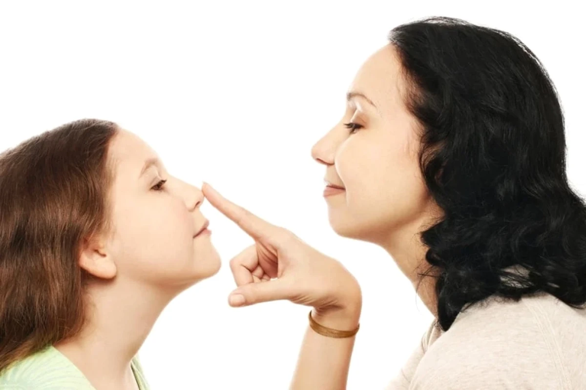 7 Cách Giúp Mũi Cao Hơn Tự Nhiên Tại Nhà