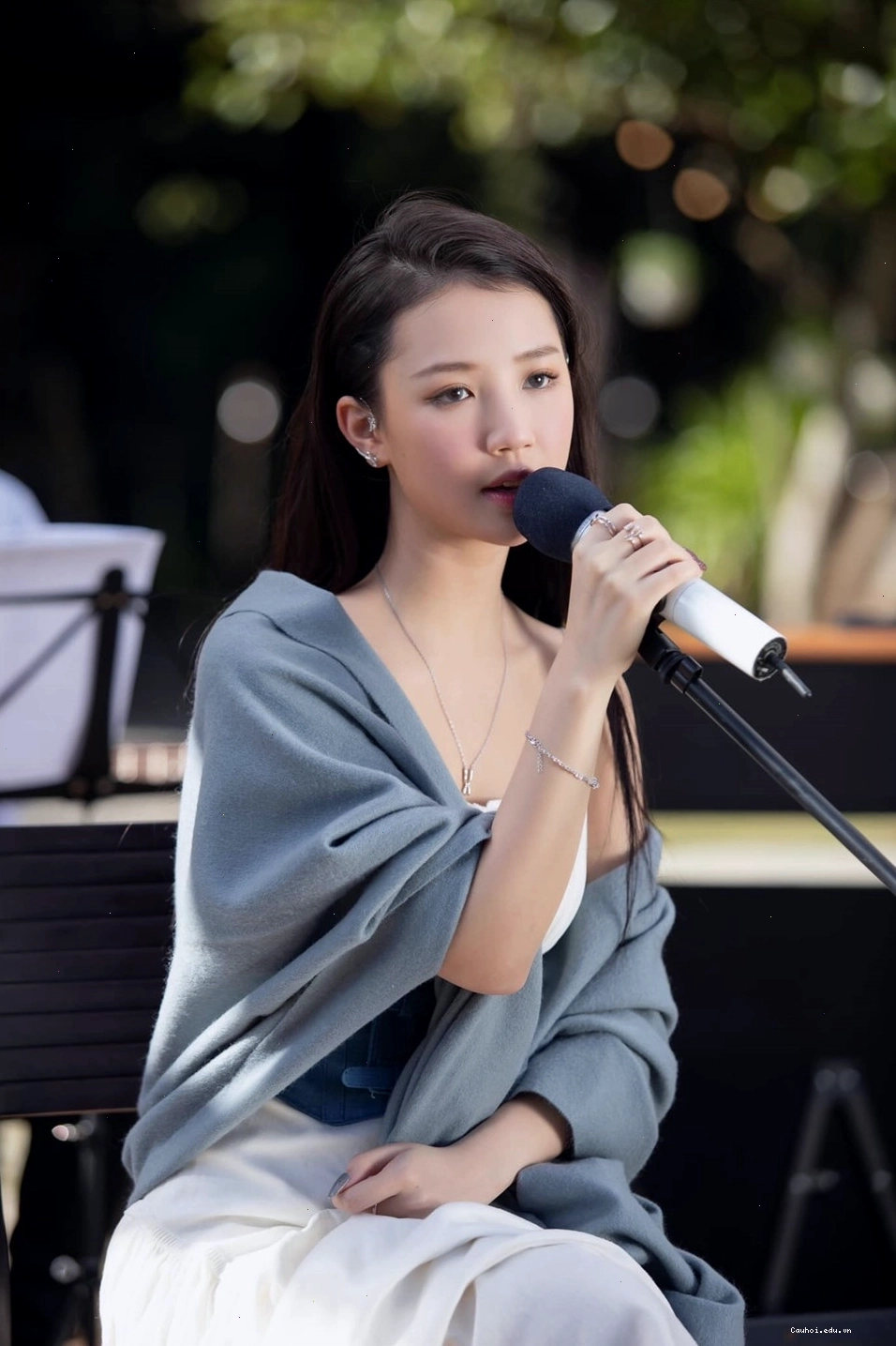 Amee kết hợp cùng Hoàng Dũng và Ricky Star