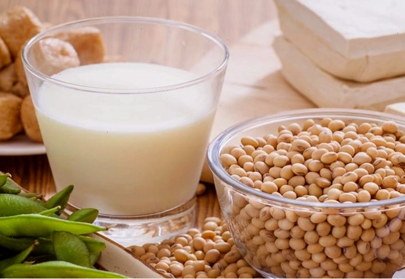 Ăn đậu nành giúp hỗ trợ tăng kích thước vòng một