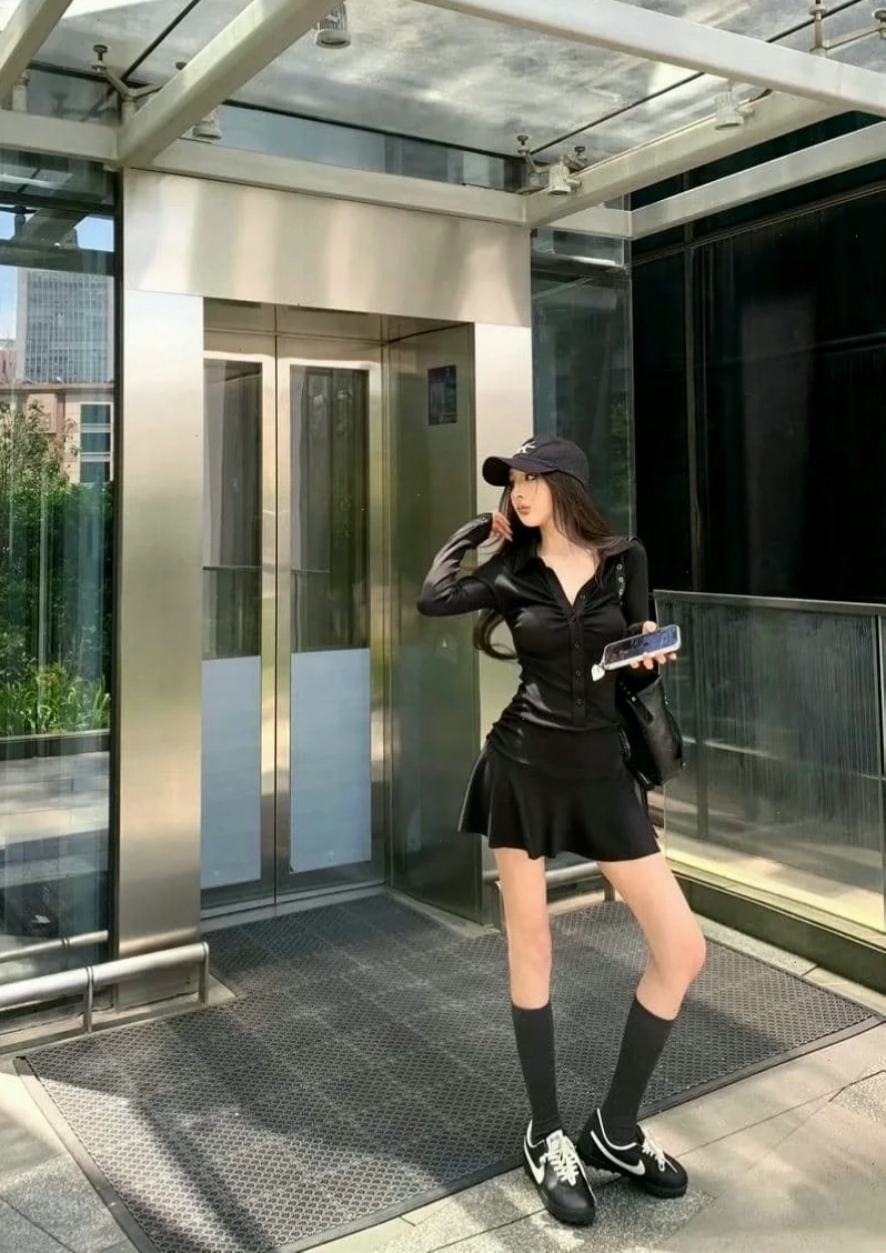 Ảnh girl ngầu với ánh mắt sắc sảo