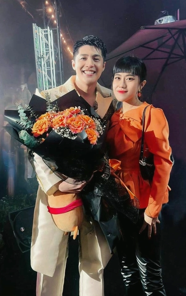 Bầu show Bảo Trâm chia sẻ thông tin sự kiện và hình ảnh nghệ sĩ trên mạng xã hội