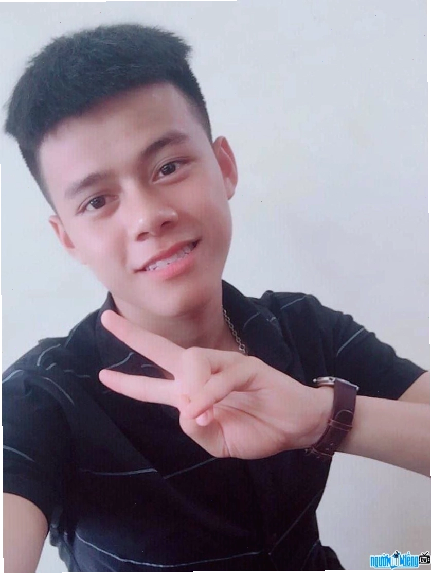 Ca khúc Em là con thuyền cô đơn của ca sĩ Thái Học đạt hàng triệu lượt nghe