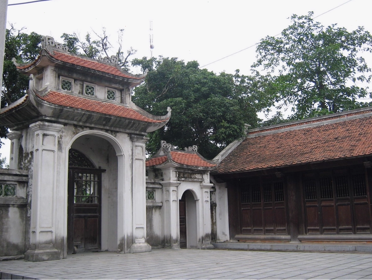 Các di tích còn sót lại của kinh thành xưa