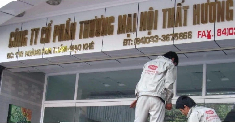 Các loại vật liệu làm biển quảng cáo phổ biến hiện nay