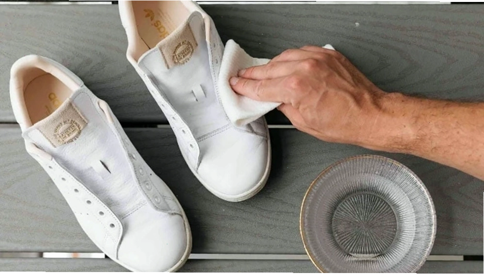 Cách làm sạch giày trắng bằng giấm trắng