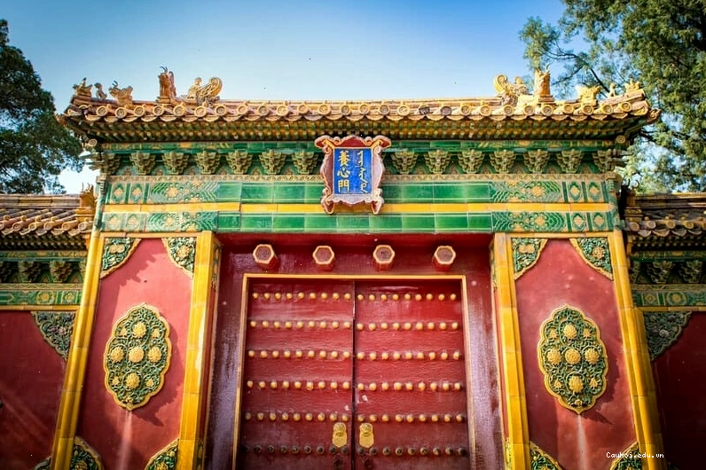 Cận cảnh chi tiết các họa tiết trang trí trên mái nhà Tử Cấm Thành
