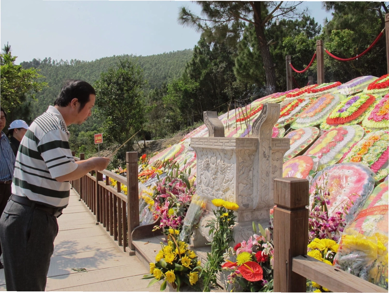 Cảnh quan thiên nhiên xung quanh Mộ Đại tướng