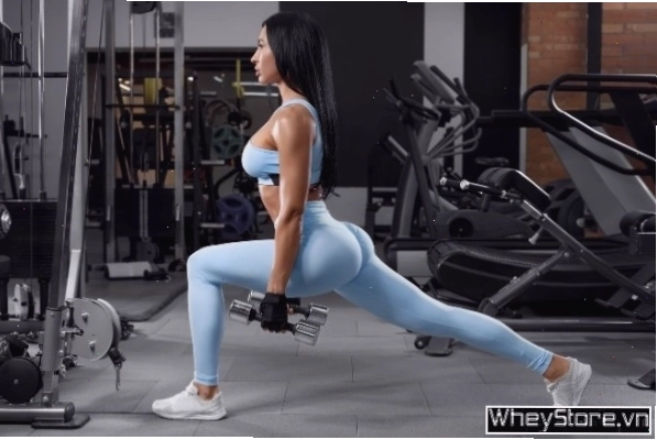 Chế độ dinh dưỡng hợp lý đi đôi với tập luyện để có vóc dáng đẹp
