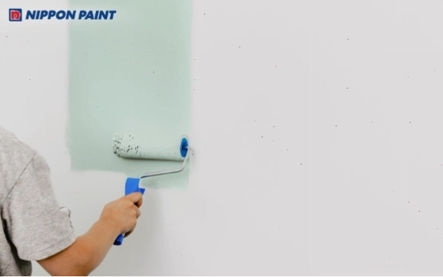 Chọn màu sơn yêu thích và tiến hành thay áo cho ngôi nhà của bạn