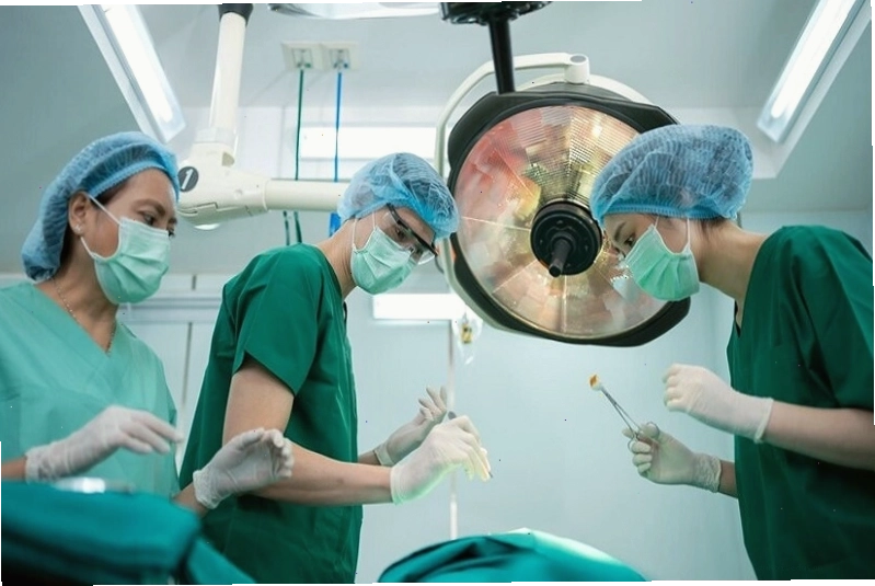 Da bị hoại tử nghiêm trọng cần phẫu thuật loại bỏ