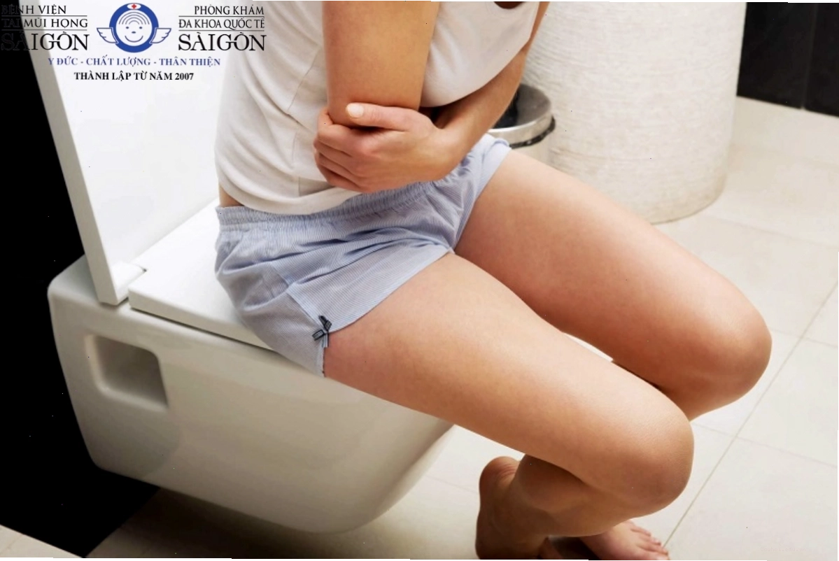 Đau bụng kinh kèm theo buồn nôn, tiêu chảy