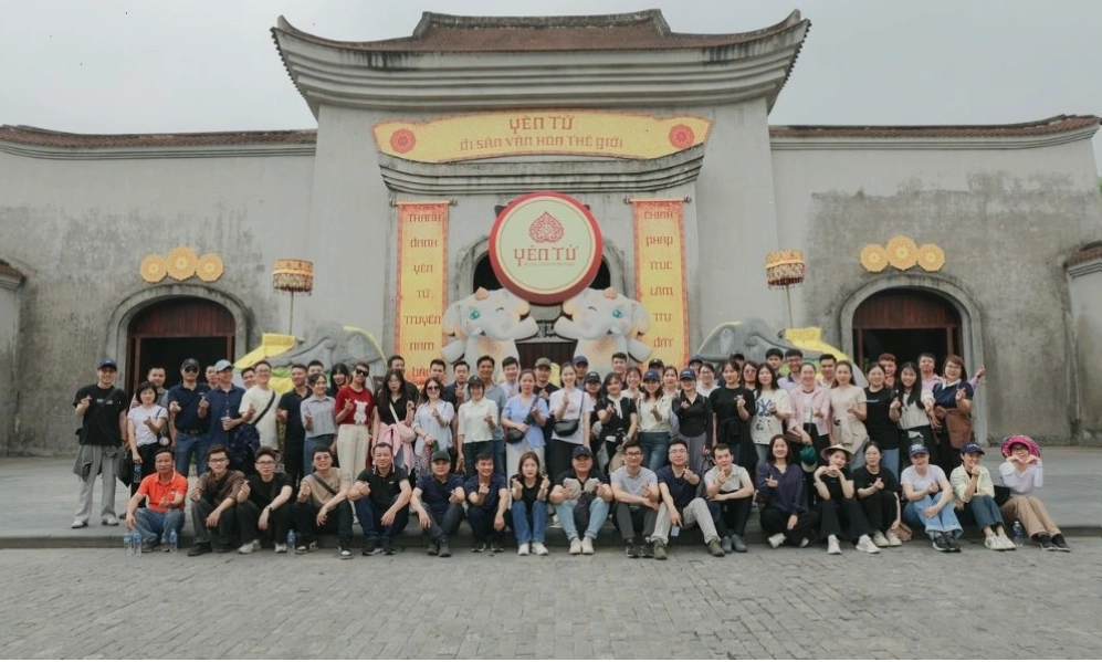 Đội ngũ PCCC chuyên nghiệp đang thực hành sử dụng bình chữa cháy