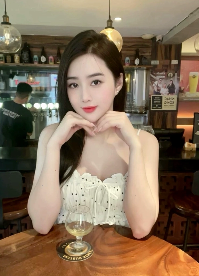 Gái xinh Việt Nam diện bikini theo phong cách biển