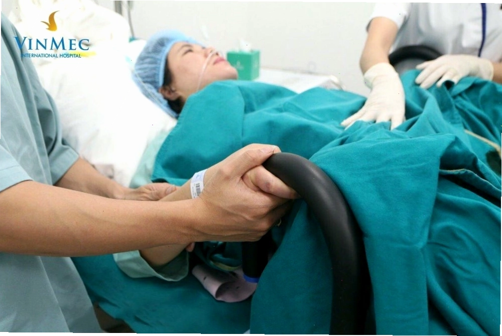 Gây tê ngoài màng cứng trong sản khoa