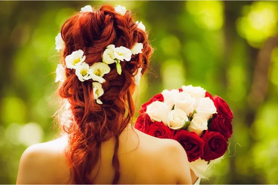 Hình ảnh lãng mạn thể hiện tình yêu đẹp của lứa đôi