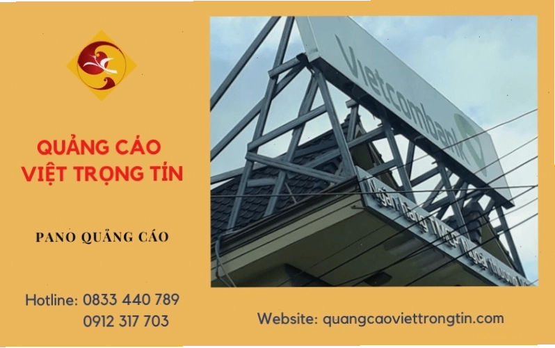 Hình ảnh minh họa một pa-nô quảng cáo lớn ngoài trời