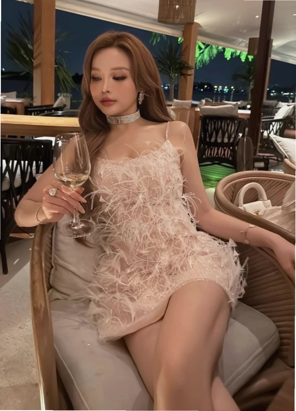 Huyền Baby khoe cuộc sống xa hoa được chồng đại gia yêu chiều