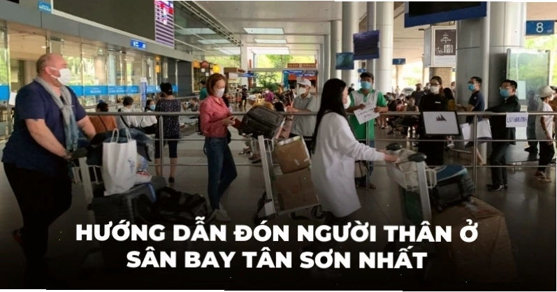 Khu vực chờ đón người thân tại sân bay Tân Sơn Nhất