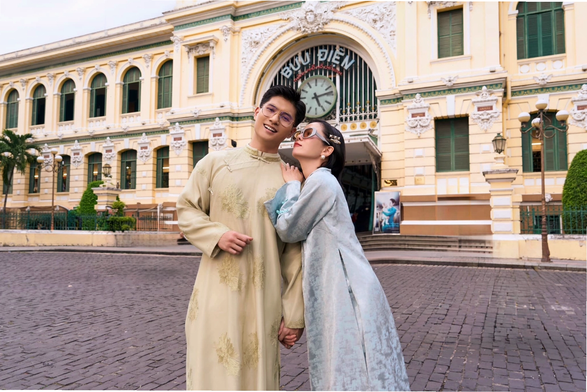 Lâm Bảo Châu tạo dáng chuyên nghiệp