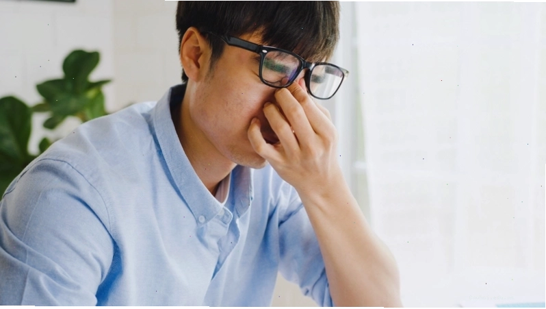 Loạn thị khiến hình ảnh nhìn thấy bị mờ hoặc méo