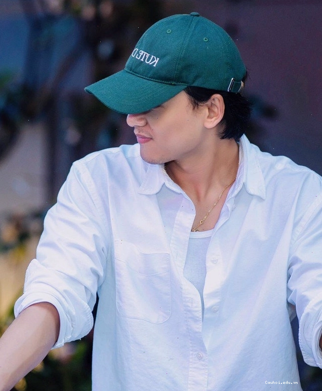 Mai Tài Phến trong một cảnh quay phim