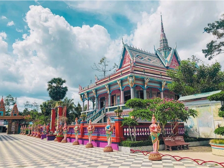 Một ngôi chùa Khmer cổ kính tại Sóc Trăng