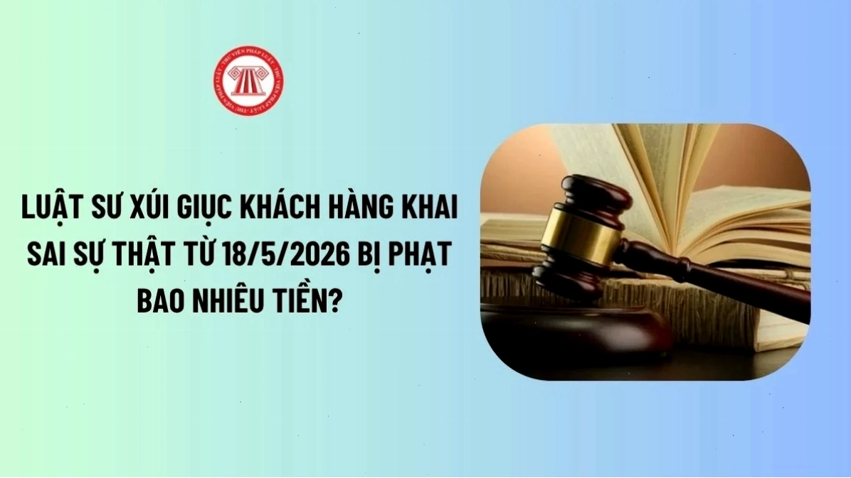 Nghệ sĩ biểu diễn với trang phục truyền thống