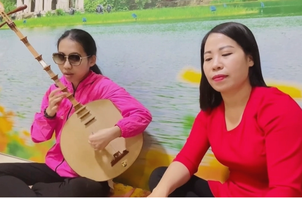 Nghệ sĩ Tuyết Tuyết với vẻ đẹp truyền thống