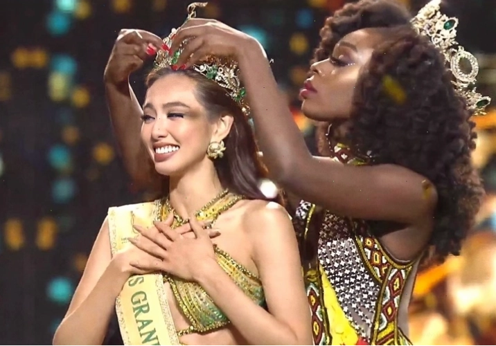 Nguyễn Thúc Thùy Tiên trong cuộc thi Miss Grand International 2021