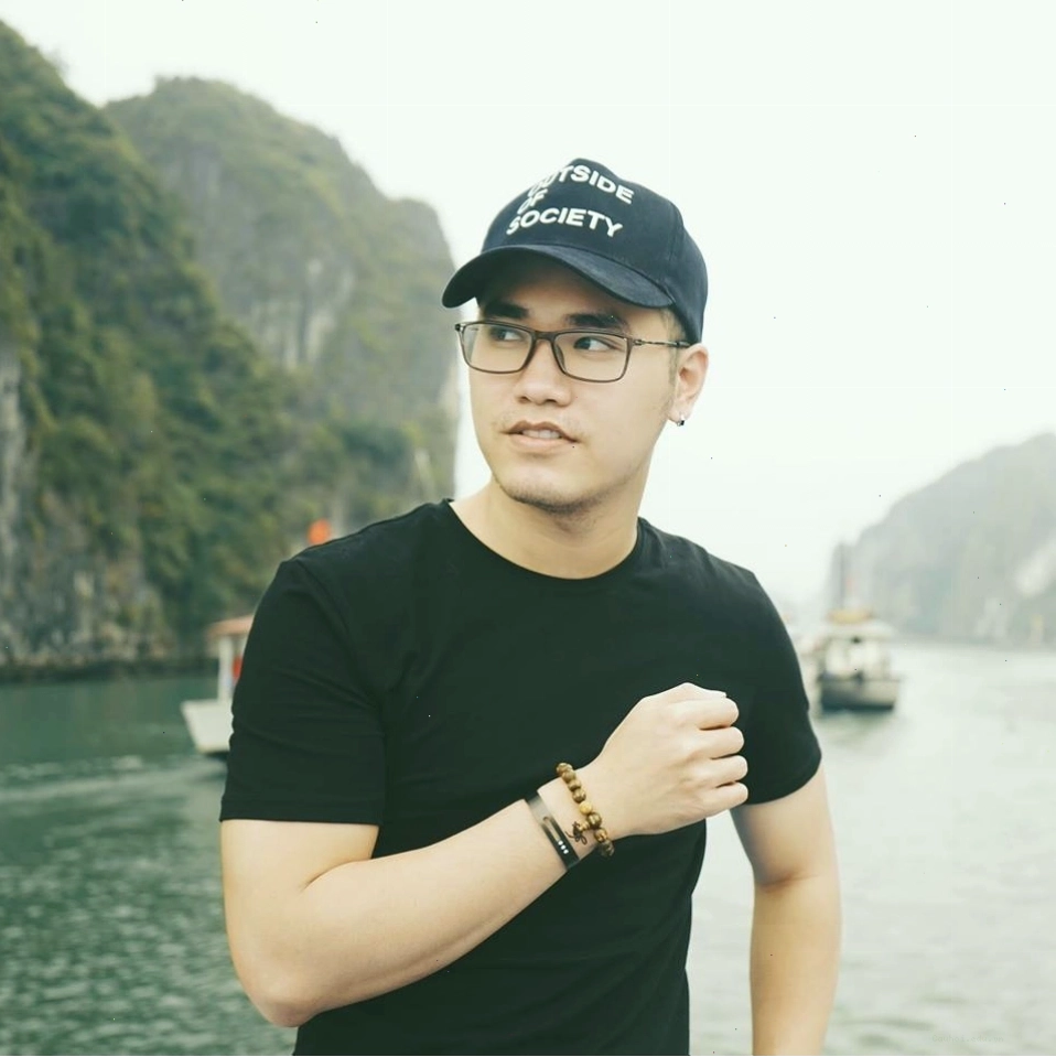 Nhạc sĩ Khắc Hưng