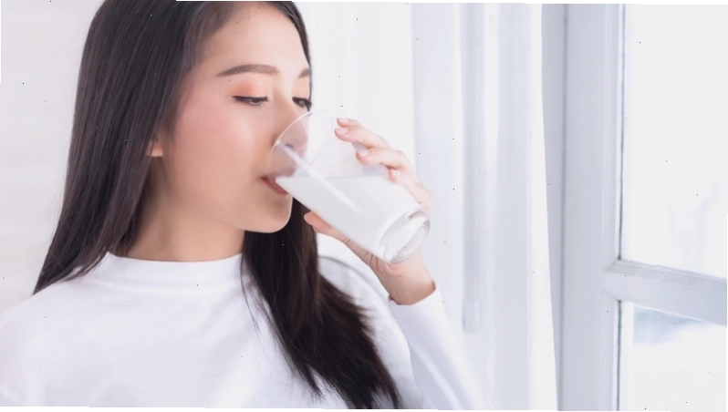 Nhiều người đặt câu hỏi liệu uống nhiều sữa tươi không đường có tốt không
