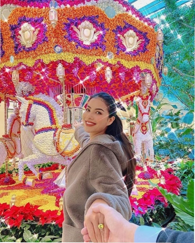 Phạm Hương viên mãn bên gia đình nhỏ
