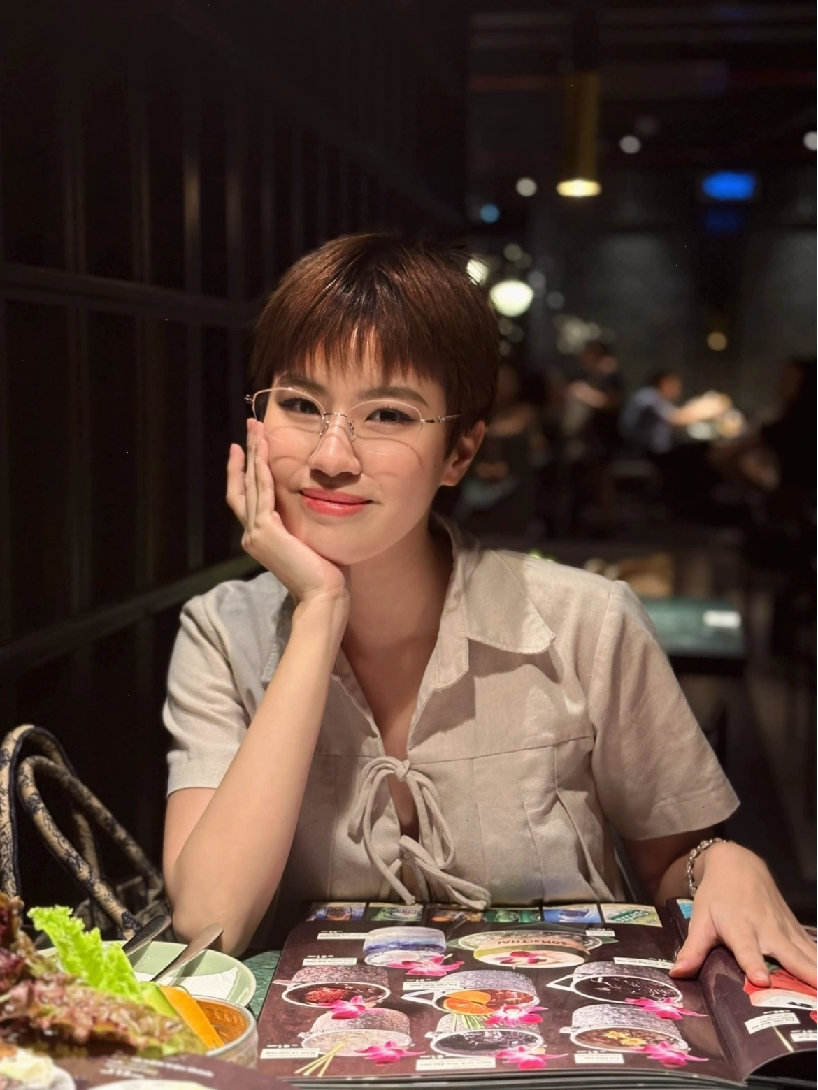 Phong cách thời trang cá tính của rapper Pháo