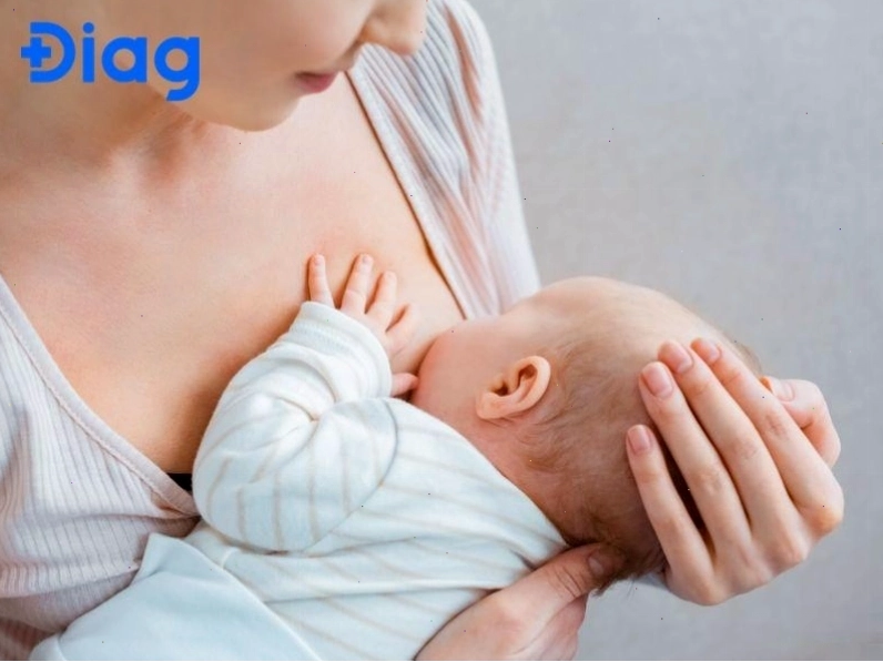 Phụ nữ cho con bú có thể bị mất kinh tạm thời do hormone