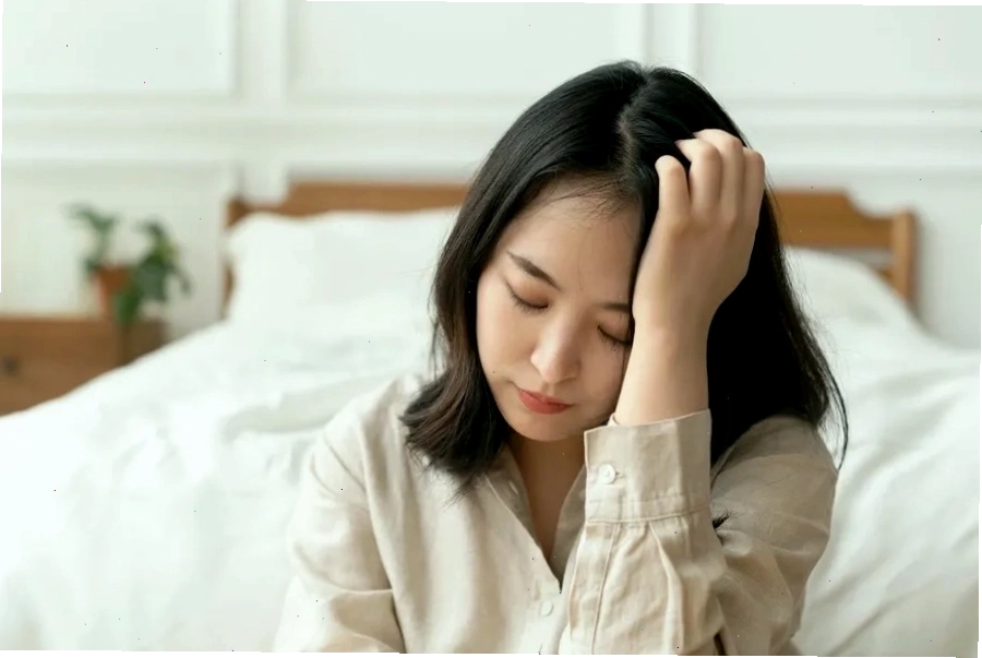 Phụ nữ mang thai có thể cảm thấy mệt mỏi và buồn ngủ