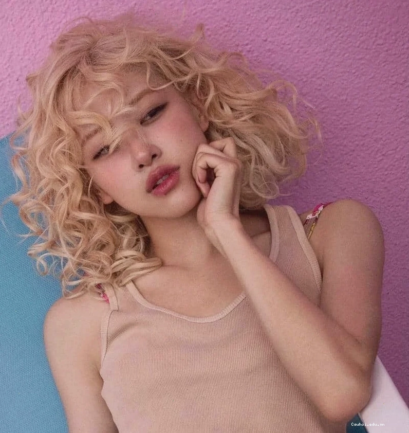 Rosé Blackpink với phong cách thời trang ấn tượng và quyến rũ