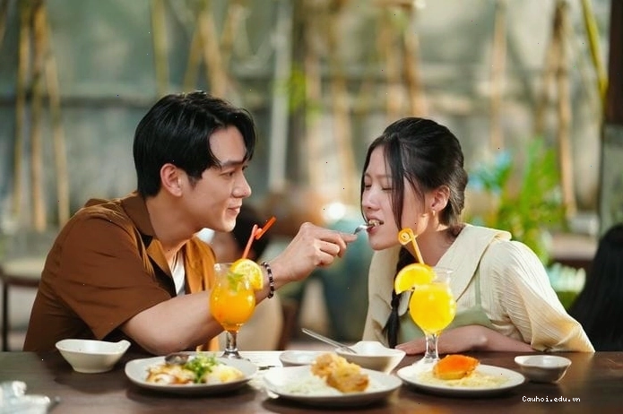 Song Luân và mối quan hệ với em gái Khắc Việt