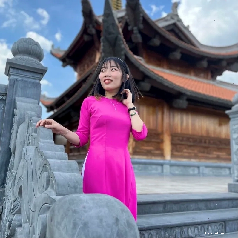 Tác giả Kim Hương