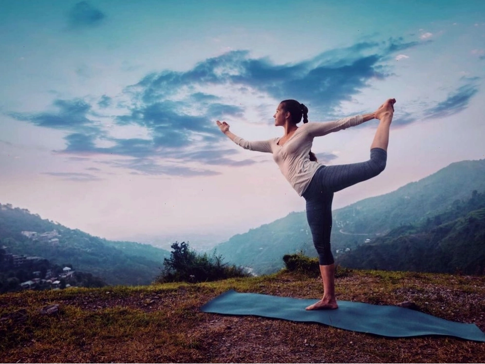 Tập yoga cho mặt giúp tăng cường tuần hoàn máu và làm săn chắc cơ mặt