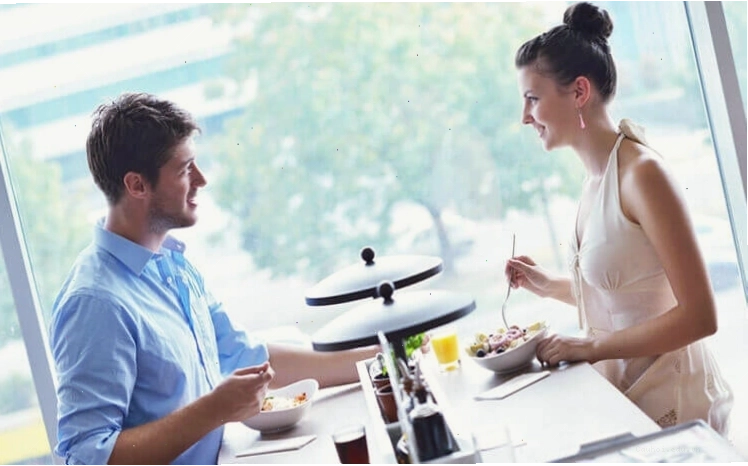 Thoải mái bộc lộ cá tính qua buổi hẹn trên trang web kết bạn bốn phương có số điện thoại
