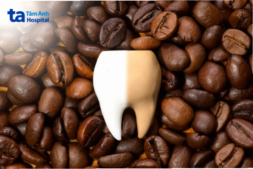 Thực phẩm sẫm màu như cà phê, trà gây ố vàng răng