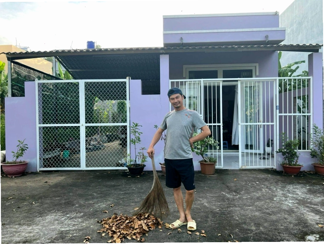 Tiết Cương bên vợ và con trai