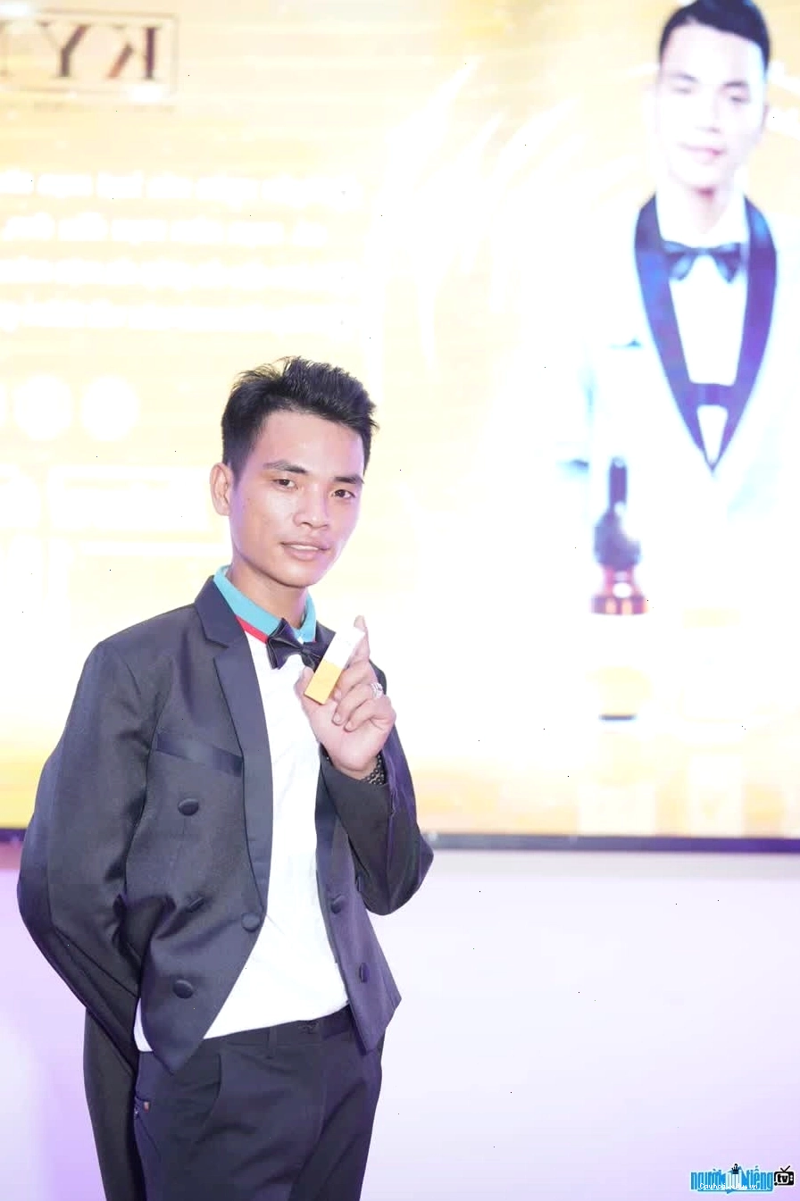 Tiktoker Tủn Cùi Bắp là một KOL được yêu thích