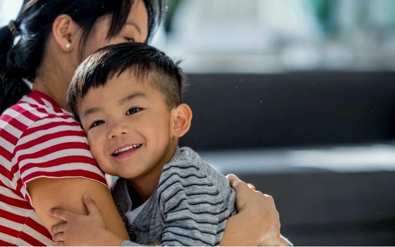 Tình yêu, đau khổ và tình mẹ