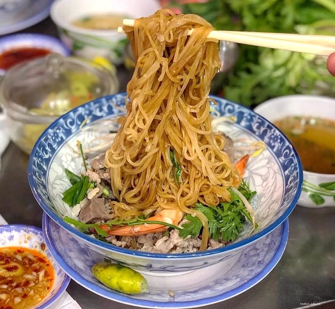  tô hủ tiếu Nam Vang hấp dẫn với đầy đủ topping
