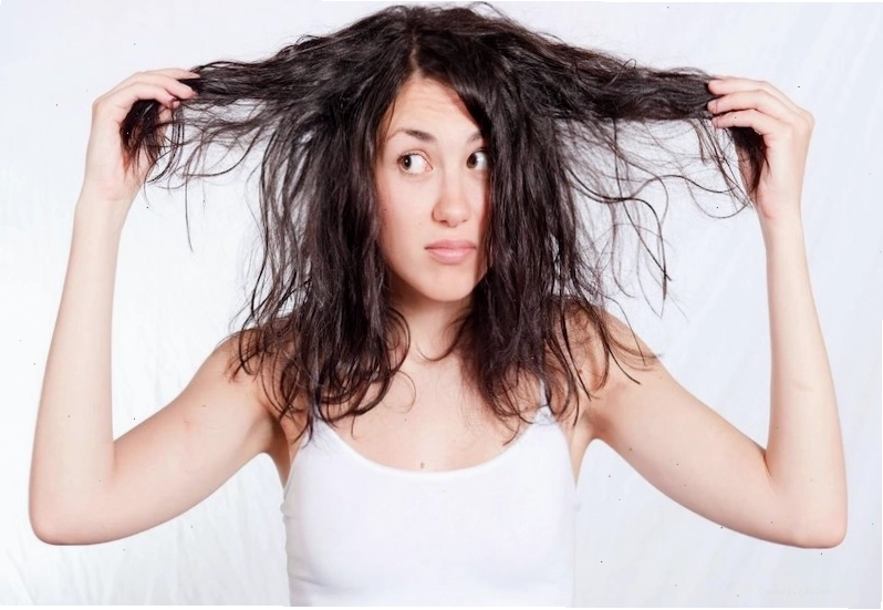 Trăn trở của chị em về việc gội đầu khi đến tháng