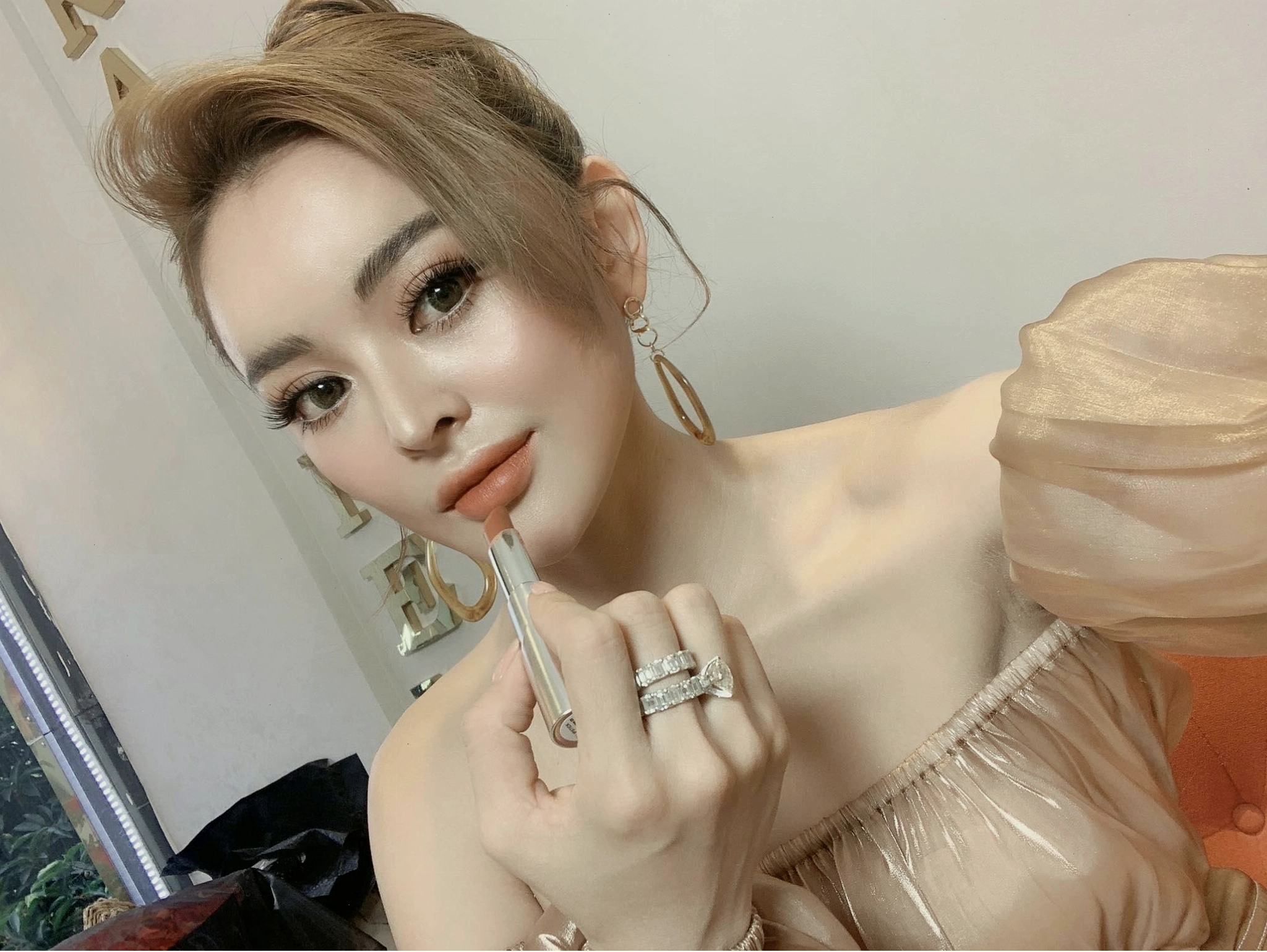 Trang Nemo và con gái